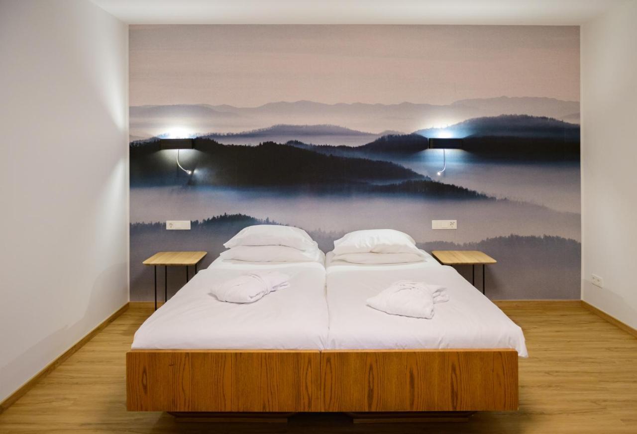 Appart-Hotel Ernz Noire Grundhof Esterno foto